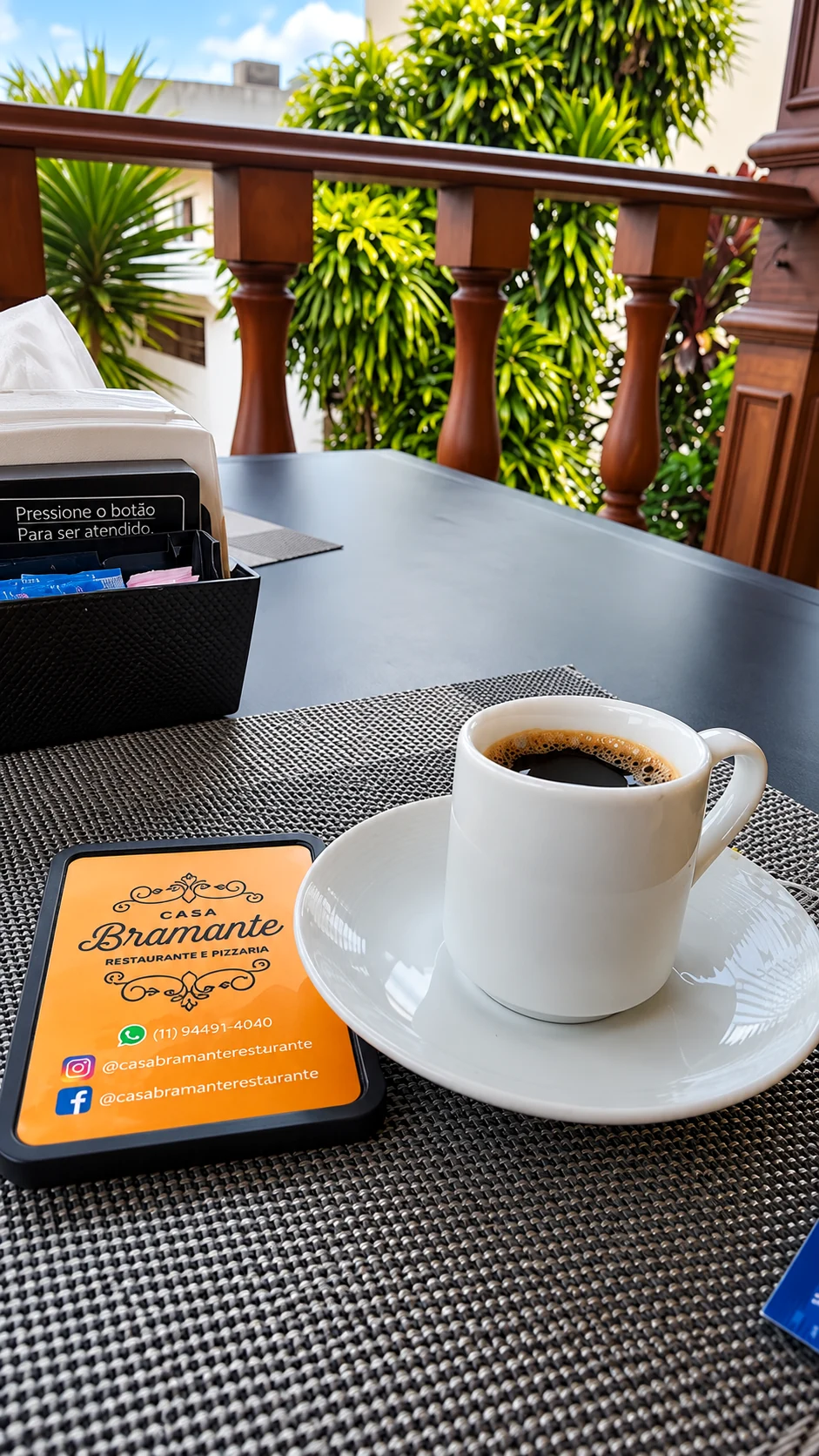 Café servido na Casa Bramantes